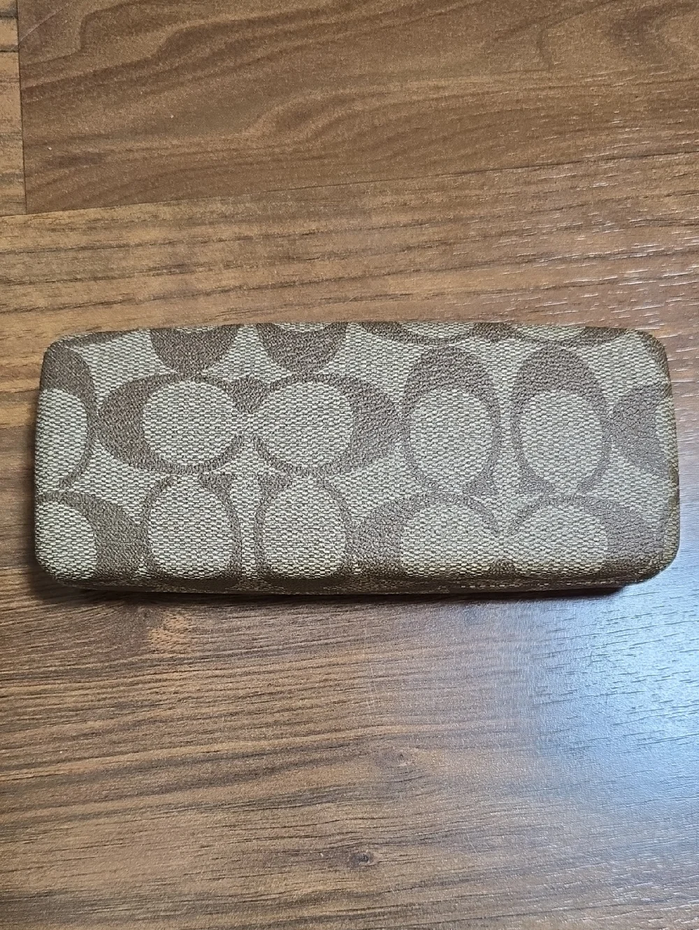 COACH Signature Tan Brown Hard Clamshell Eye Glass Sun Glasses Case